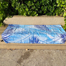 Load image into Gallery viewer, Kuleaina HI Palm Frond Sand Free Towel
